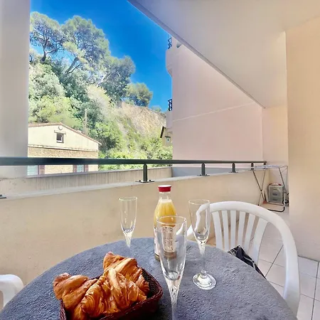 1 Bedroom Near Monaco Train Station *