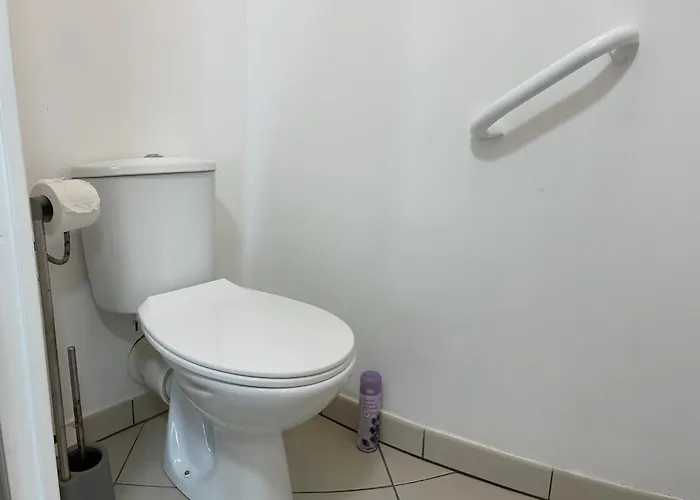 Hébergement de vacances 1 Bedroom Near Monaco Train Station