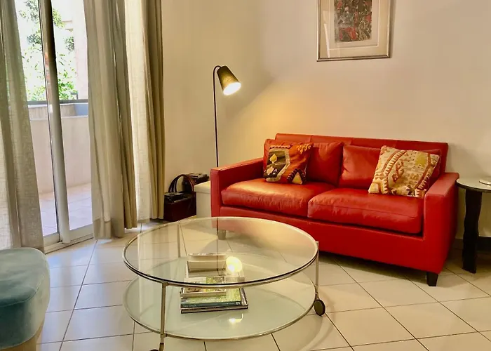Hébergement de vacances 1 Bedroom Near Monaco Train Station Beausoleil
