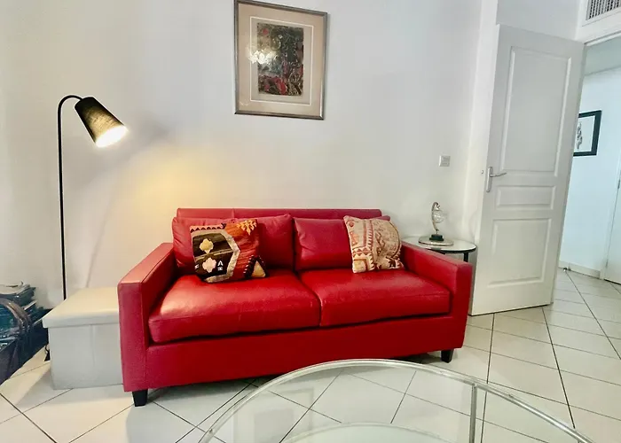 Hébergement de vacances 1 Bedroom Near Monaco Train Station Beausoleil